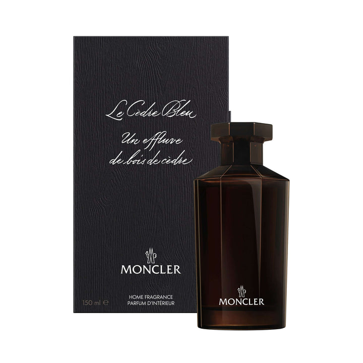 Moncler Le Cedre Blue - Un effluve de bois de cèdre Home Fragrances | BY JOHN